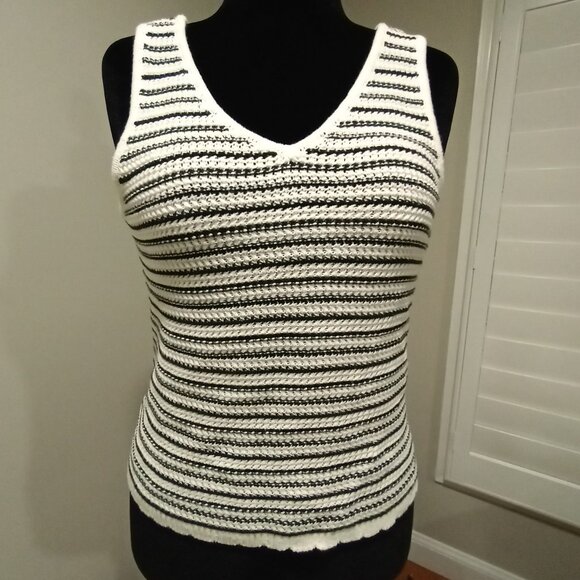 PINQUE BLACK & WHITE STRIPPED SLEEVELESS TOP V NECK SZ M - Picture 1 of 6